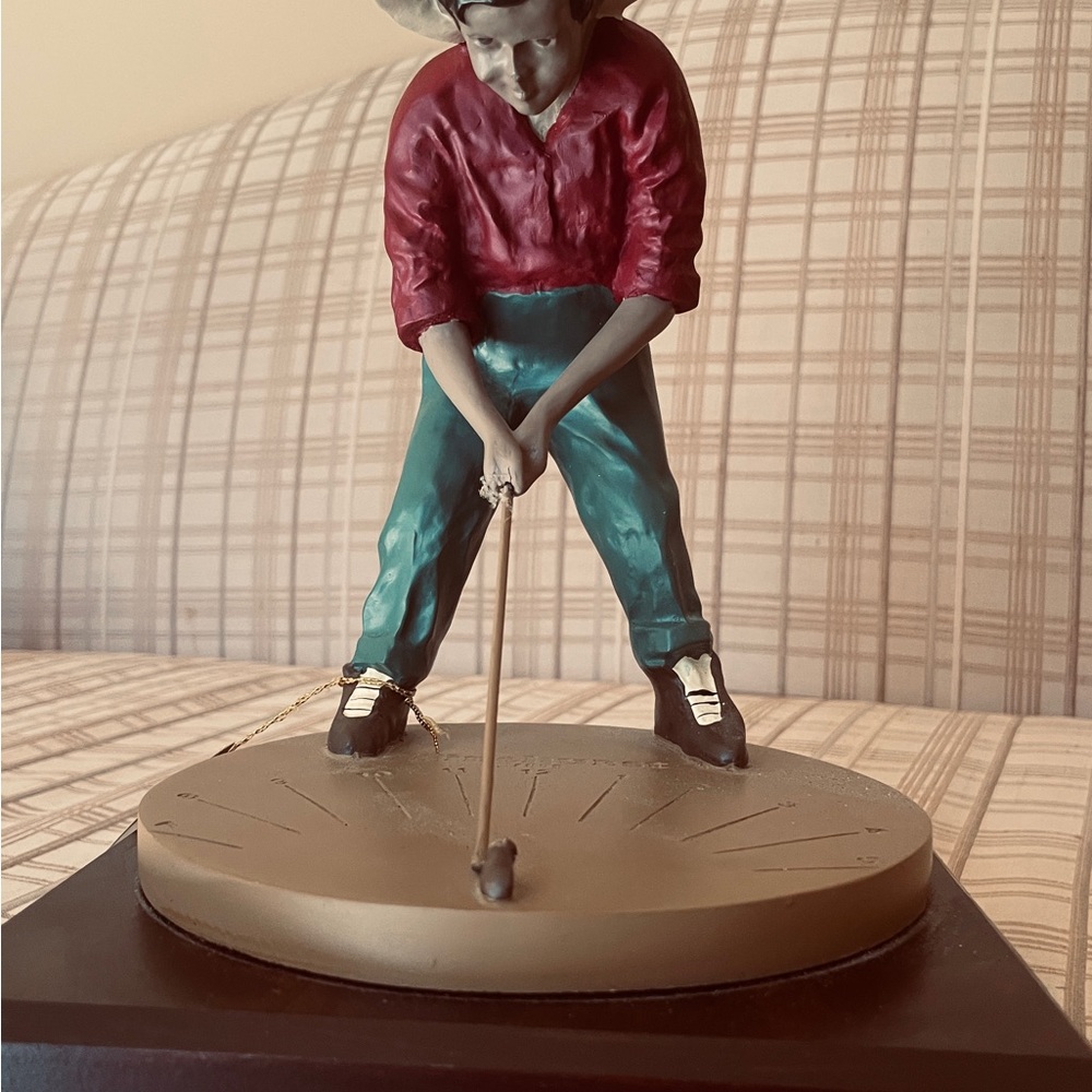 The Pinehurst Putter Sculpture - Picture 2 of 5